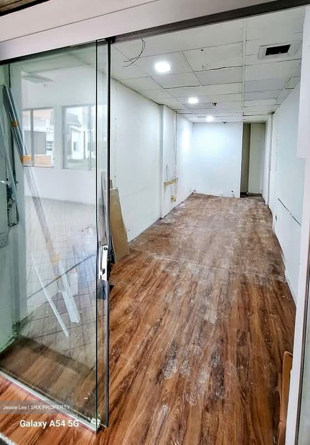Upper Serangoon Shopping Centre (D19), Shop House #569590651